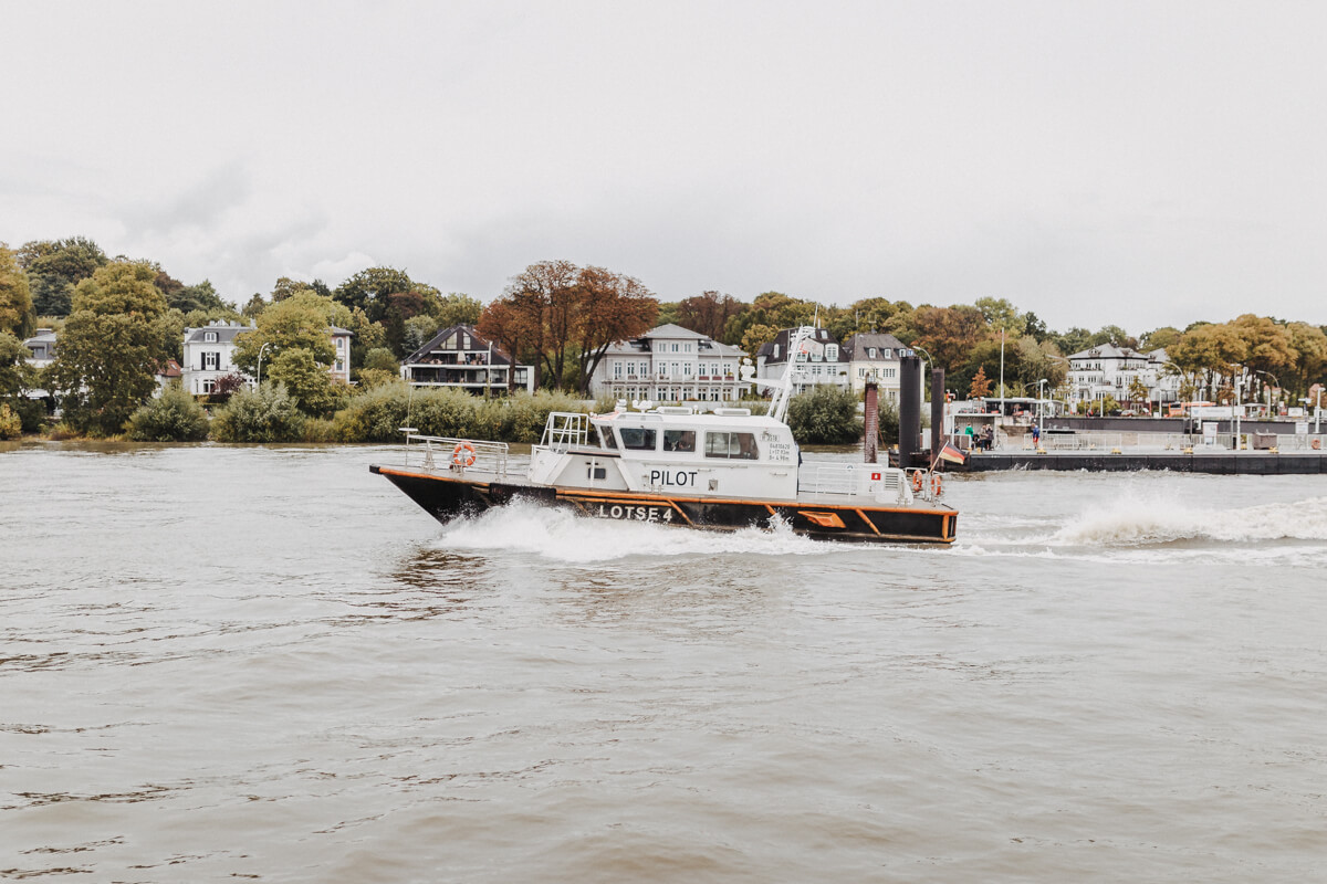 An Bord der Elbe1 bei der Parade der Traditionsschiffe beim Elbfest 2018 höhe Teufelsbrücke